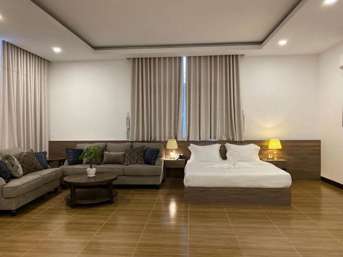 Apple Hotel Three - Near Pnh Airport Phnom Pen Exterior foto