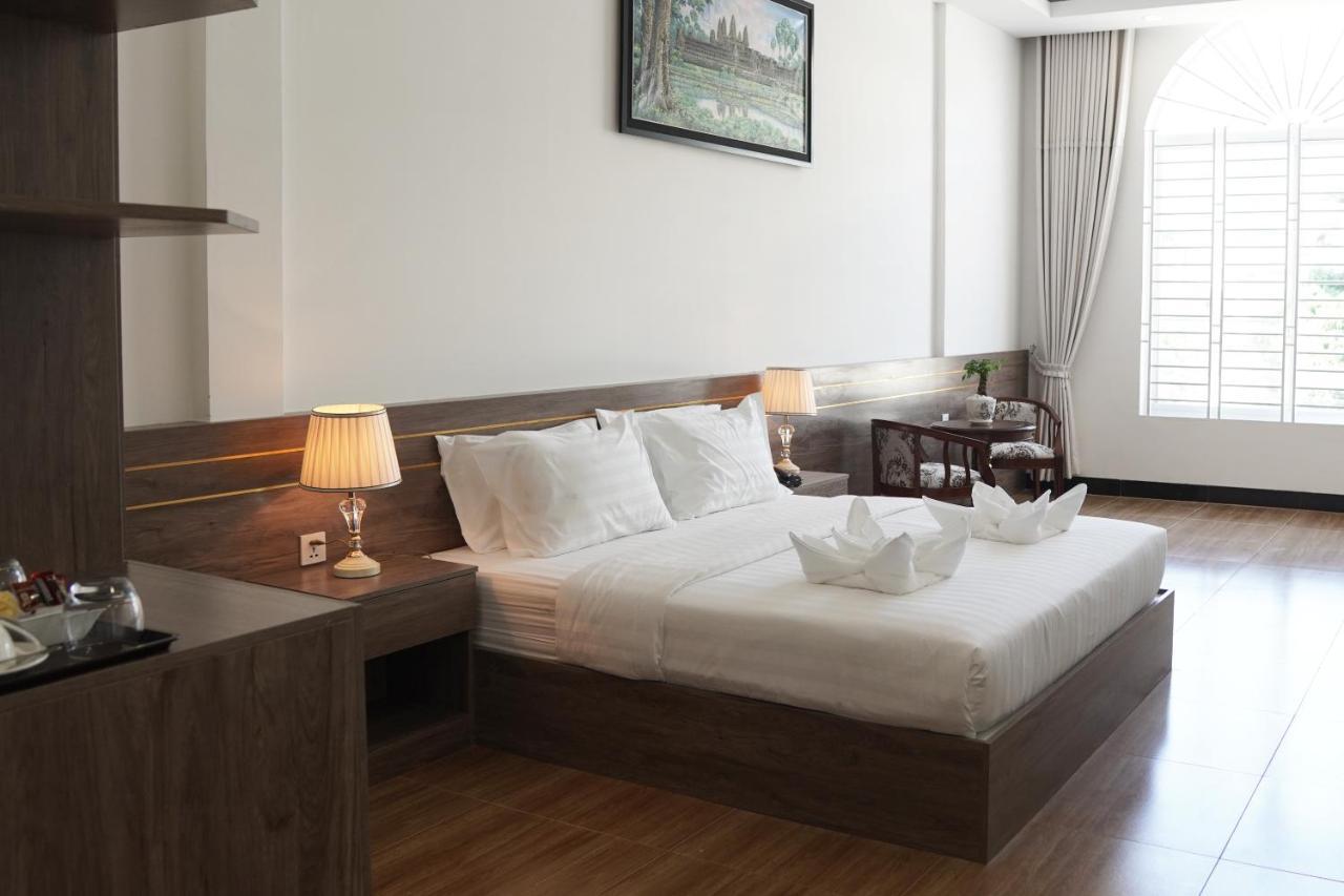 Apple Hotel Three - Near Pnh Airport Phnom Pen Exterior foto