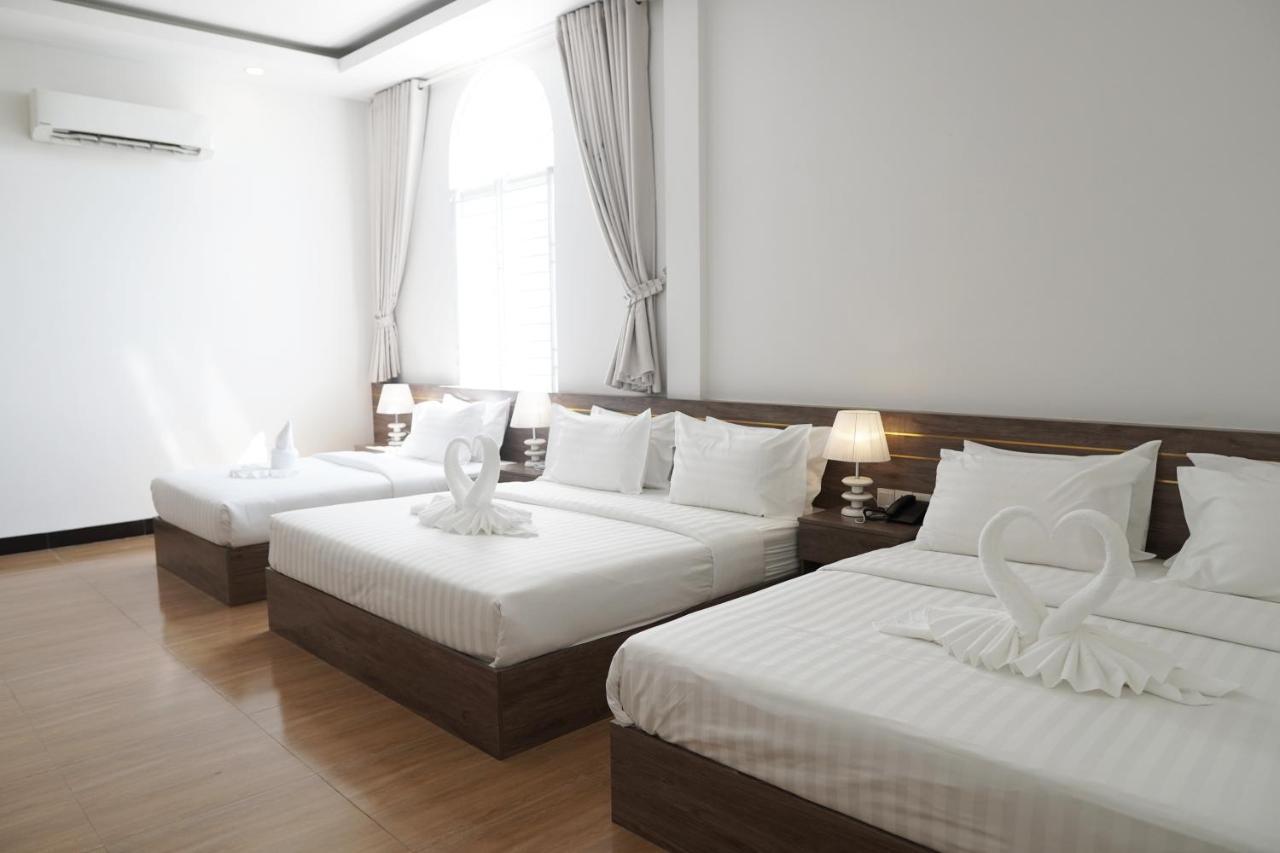 Apple Hotel Three - Near Pnh Airport Phnom Pen Exterior foto