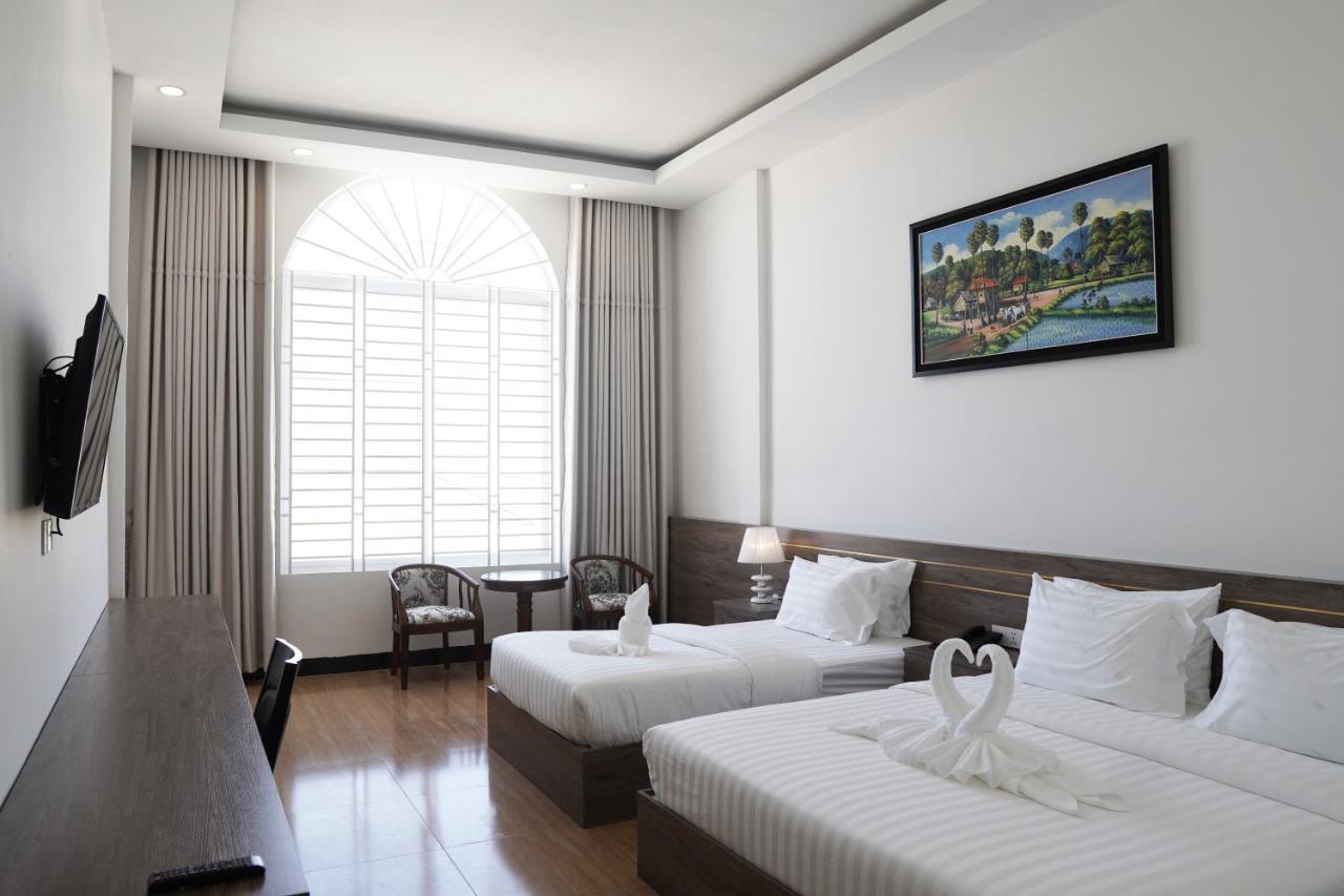 Apple Hotel Three - Near Pnh Airport Phnom Pen Exterior foto