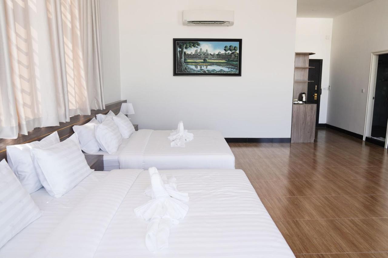 Apple Hotel Three - Near Pnh Airport Phnom Pen Exterior foto